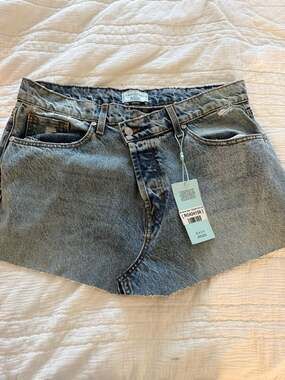 Revice Denim Brooklyn Skirt in Double Dare Light Wash Size 30